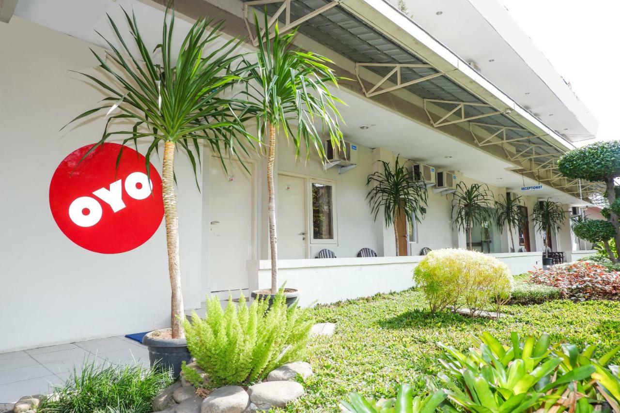 New Mira Hotel Semarang Exterior foto