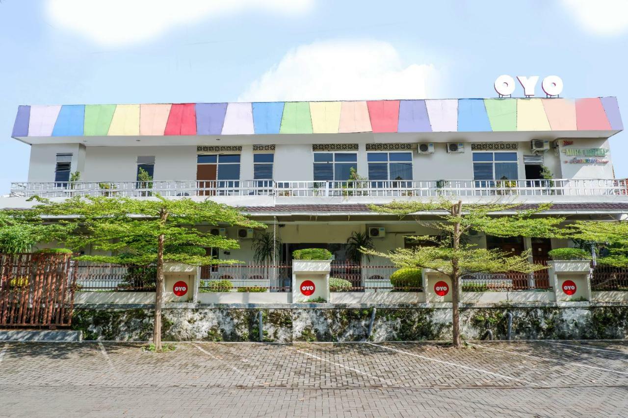 New Mira Hotel Semarang Exterior foto